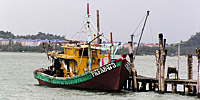Bateau de pêche sur l'île de Pangkor